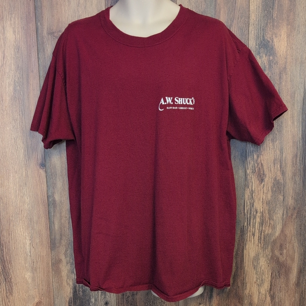 Hanes Beefy T Maroon AW Shuck's Bar Men's Graphic Tee XL              C342